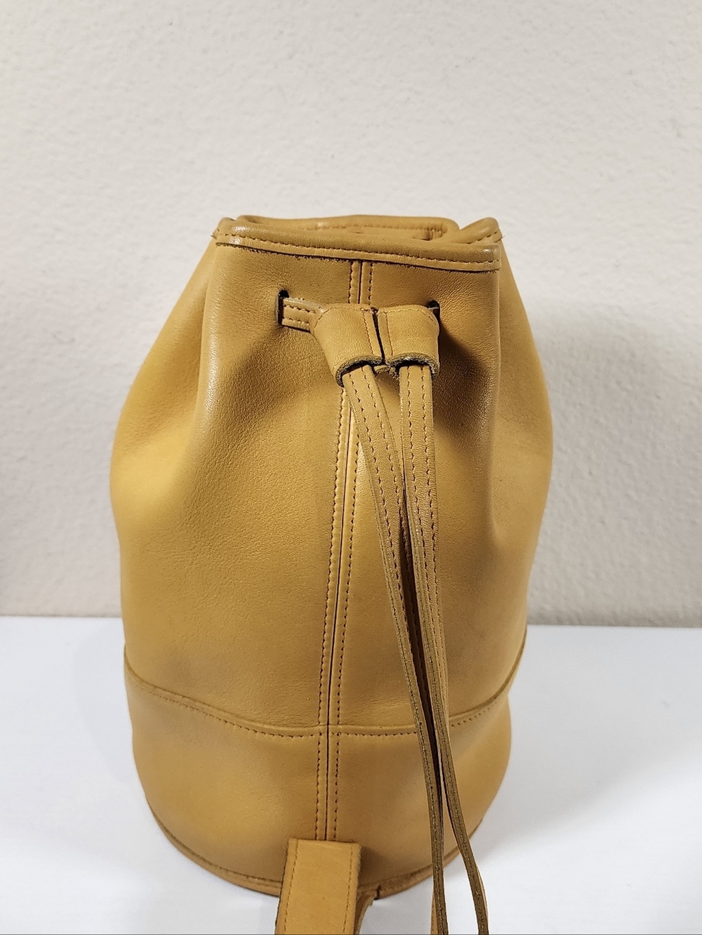 Vintage Coach Yellow Bixby Sling #9984 - Picture 11 of 13